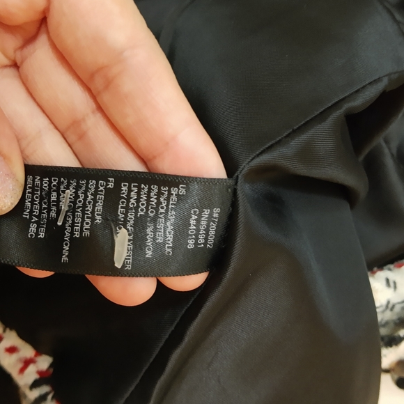 Unique coat - Picture 8 of 8